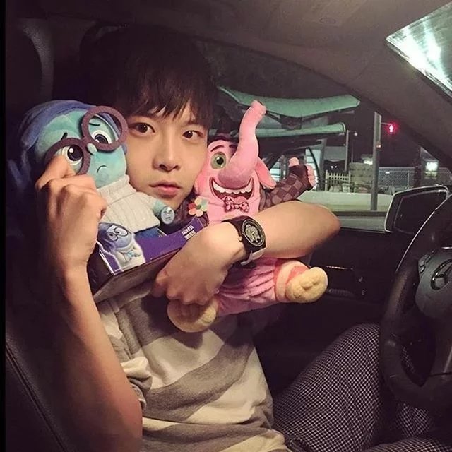 虞庆丹毅