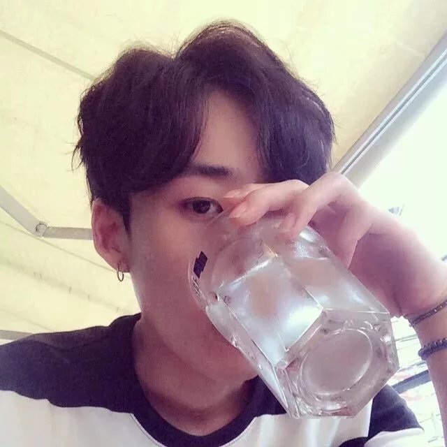 惠翠艺伊