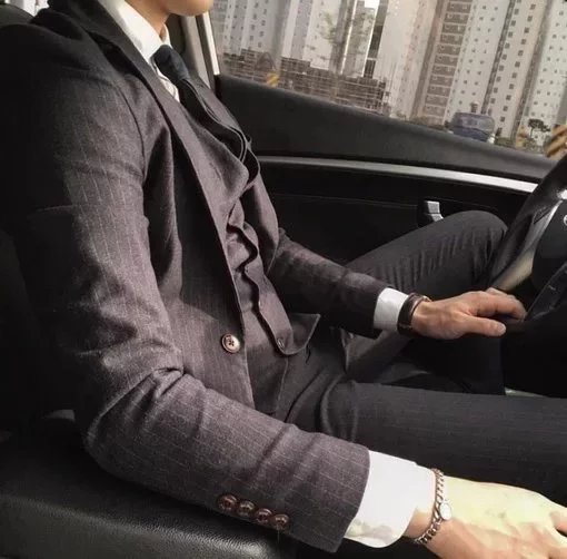 仲进萍忠